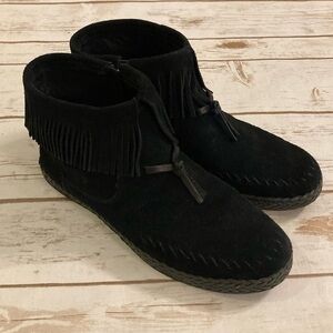 UGG Kennadi Fringe Ankle Moccasin Booties Black Suede Size 6.5
